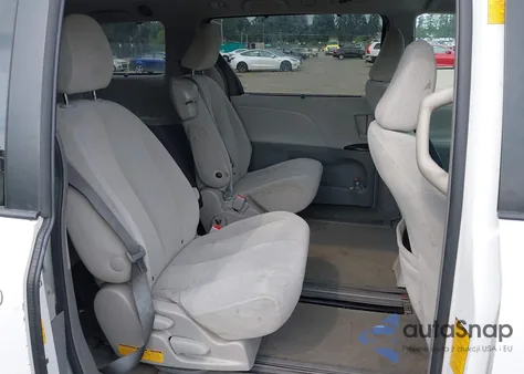 2014 Toyota Sienna Le V6 8 Passenger from USA, damaged, VIN 5TDKK3DC3ES469578